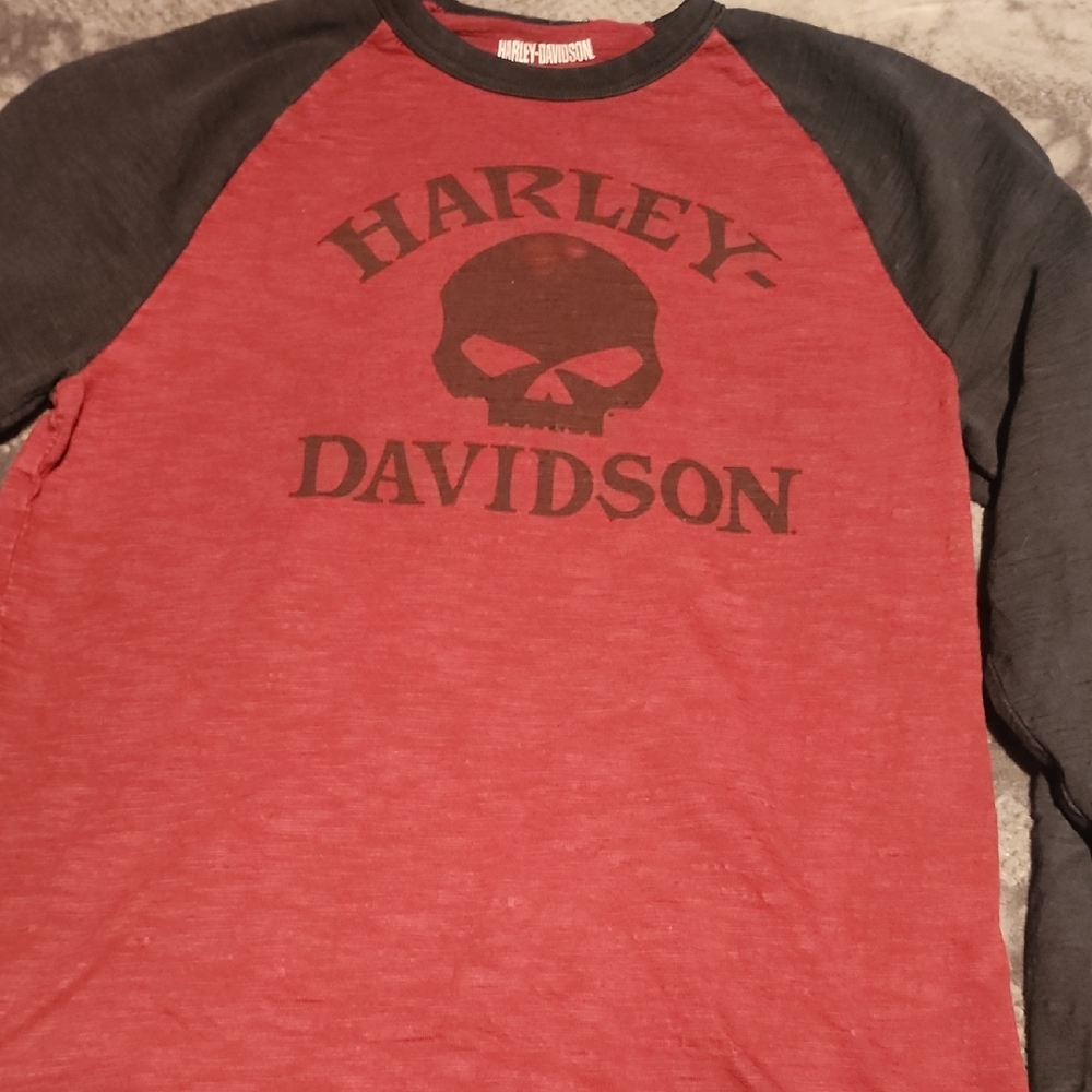 Harley-Davidson Men's Red and Black Skull Long Sleeve Tee